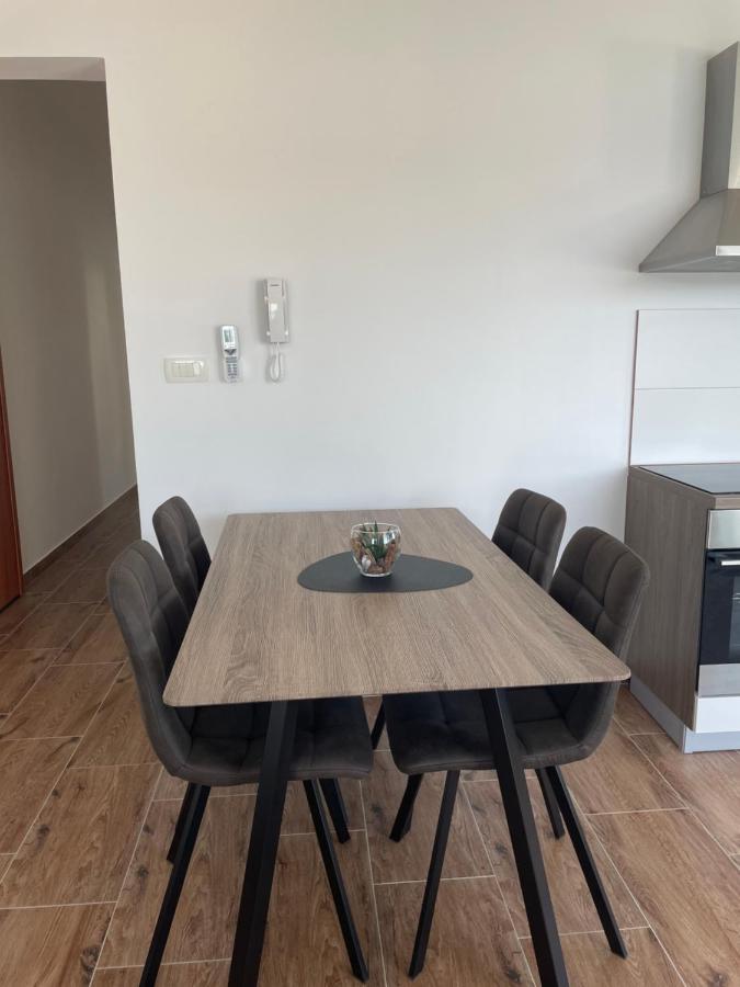 A&A Apartments By The Sea Trogir Zewnętrze zdjęcie