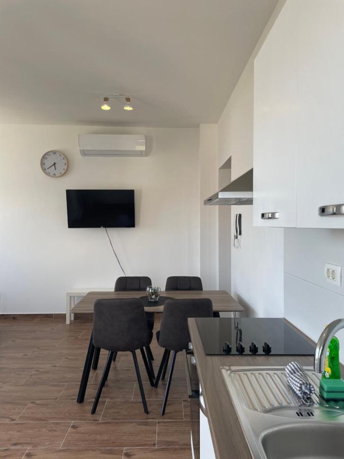 A&A Apartments By The Sea Trogir Zewnętrze zdjęcie