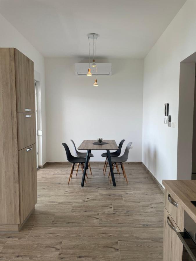 A&A Apartments By The Sea Trogir Zewnętrze zdjęcie